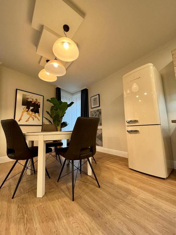 Ground Floor Park Bestern Сегед Экстерьер фото