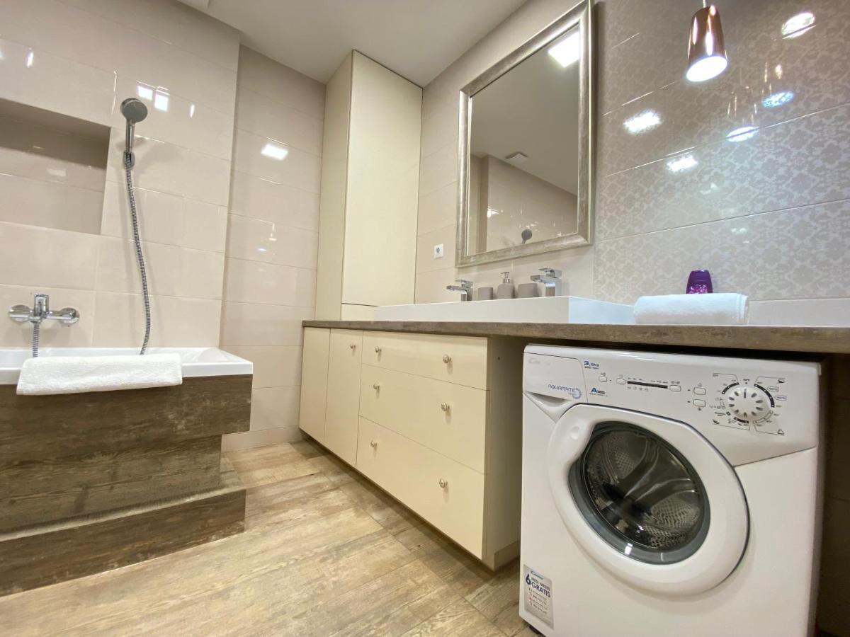 Ground Floor Park Bestern Сегед Экстерьер фото